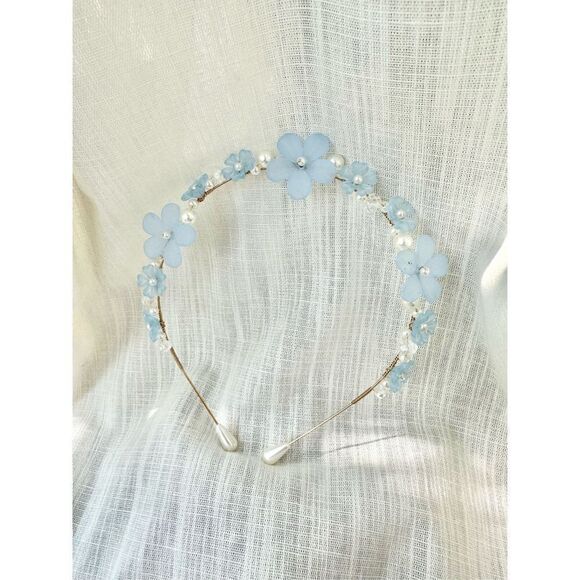 Baby blue floral with pearl headband - Picture 1 of 2